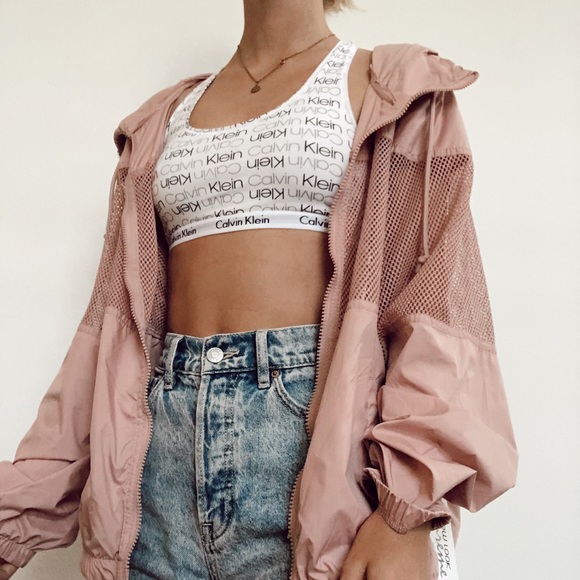 pink windbreaker🌞 - Picture 1 of 3